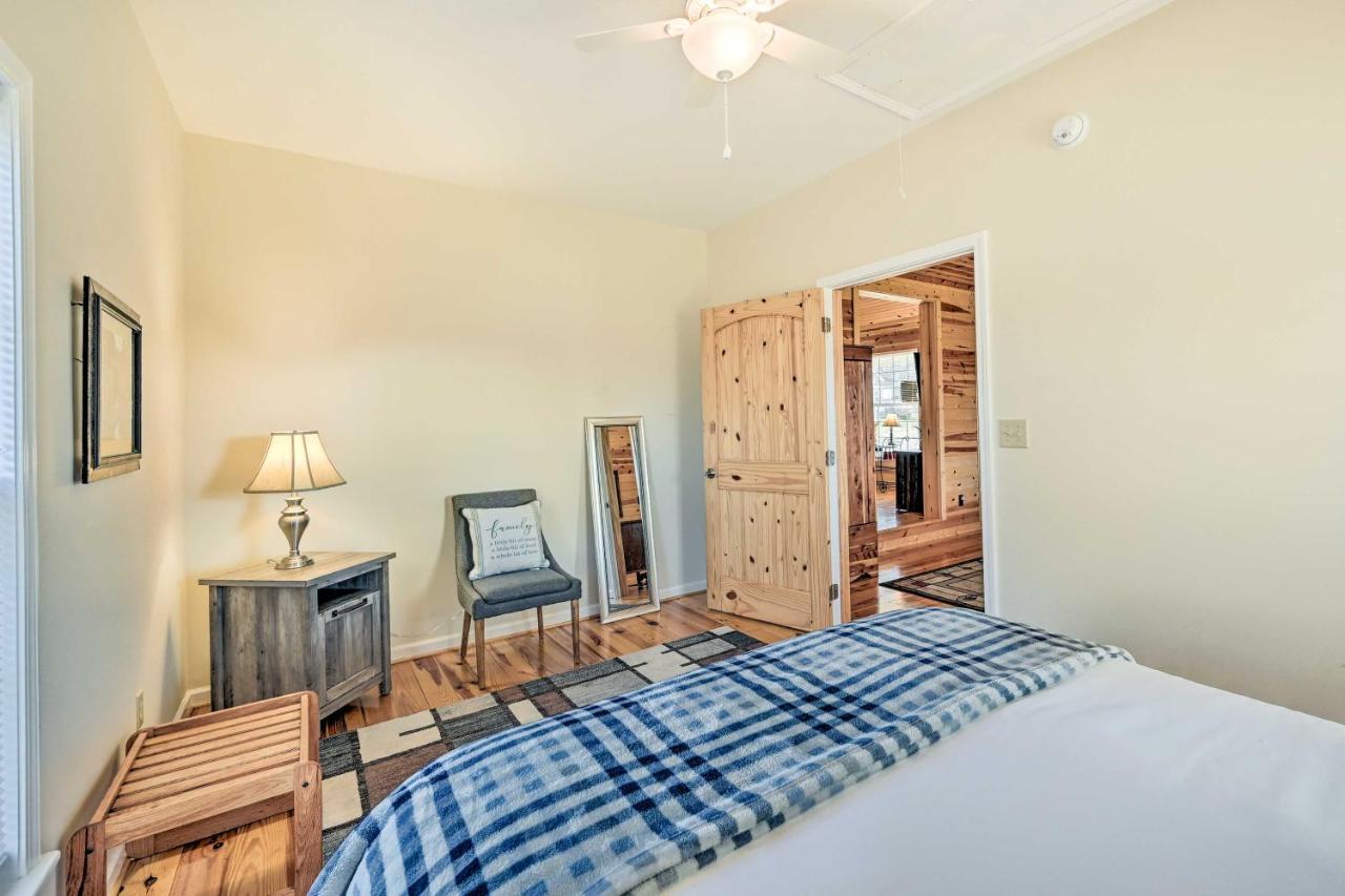 Breathtaking Elkin Getaway With Vineyard Views! Villa Ngoại thất bức ảnh